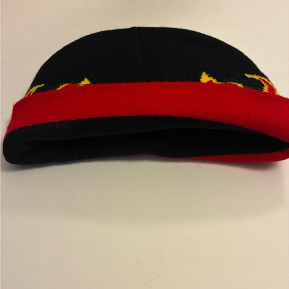 Flame Beanie - Black and Red - Picture 2 of 3